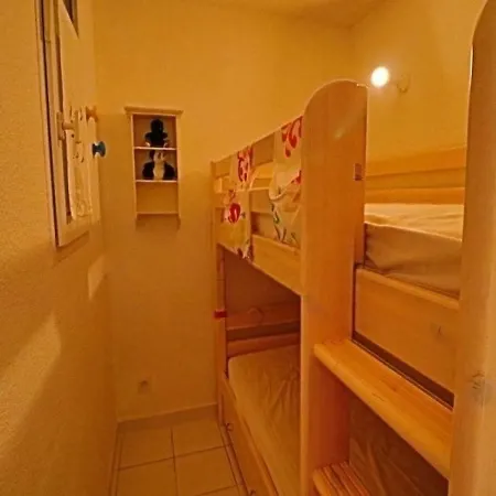 - 4 Pers, 31 M2, 2/1 Appartement *